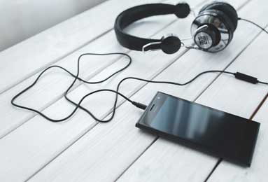  休闲FC游戏宙斯福利社：怀旧还能薅羊毛？（休闲FC游戏宙斯福利社）